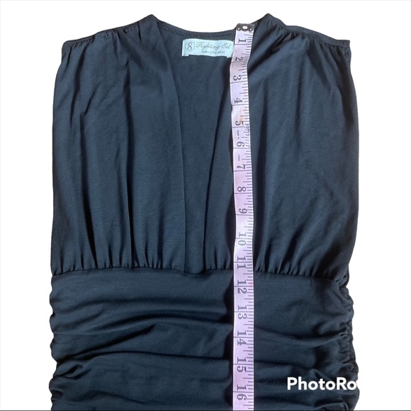 Fighting Eel Hawaii Little Black Dress Lo Cut Neckline Body conscious style - Picture 5 of 7